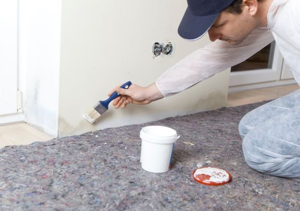 applicazione-pittura-anti-muffa